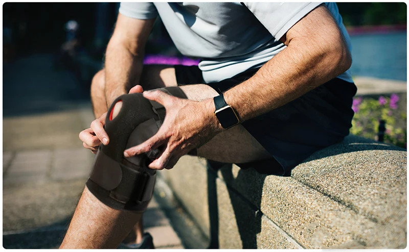 Ортез колінний Heal з відкритою чашечкою та жорсткими металевими боковими розгиначами, регульований 35-62 см (чорний) Миколаїв - фото 9