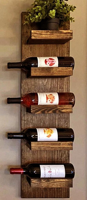 Настенная винная полка 
