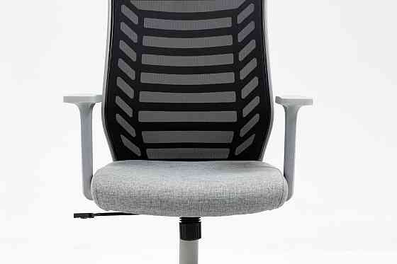 Крісло поворотне Q-320 чорне/сіре Дніпро