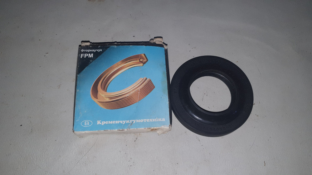 Сальник хвостовика моста заднього ГАЗ. 42х75х10. 2410-2402052. Харків - фото 1