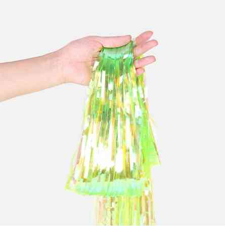 Мішура для фотозони 2 м на 1 м перламутрово-салатовий Київ