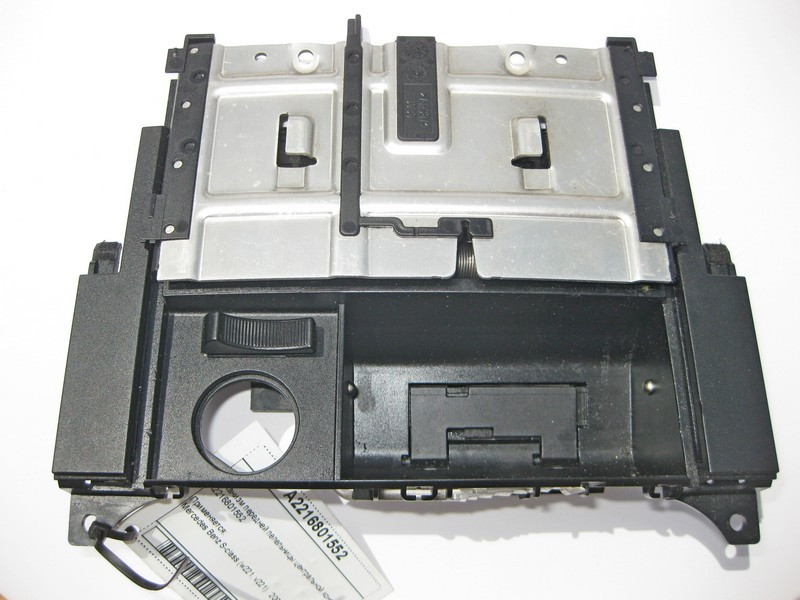 Mercedes-Benz  A2216801552 Механізм передньої попільнички центральної консолі S-Class W221 Одесса - изображение 6