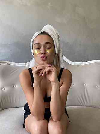 Освіжаючі зміцнювальні патчі з вітаміном C + Освітлюючий крем для повік з вітаміном C Київ