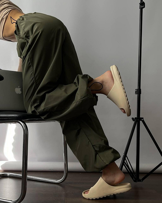 Жіночі повсякденні штани карго-парашути плащівка Хакі Одеса - фото 2