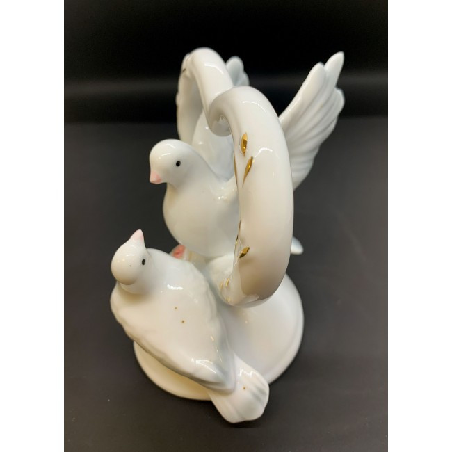 Статуэтка из фарфора Голуби с сердцем Киев - изображение 3