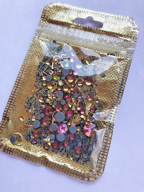 Стрази Swarovski мікс різні розміри та форми + формочки різних форм (1400 шт.) чорні та фіолетово- смарагдові. Київ - фото 8