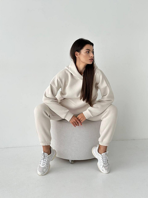 Жіночий спортивний теплий костюм оверсайз на флісі Світлий Бежевий XS Харків - фото 1