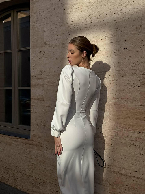 Женское вечернее элегантное миди платье с разрезом костюмка класса люкс Молочный, 44/46 Одесса - изображение 7