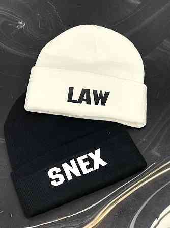 Теплі парні шапки з індивідуальними написами. Чернівці