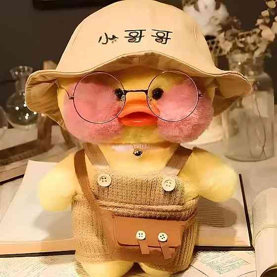 Плюшевая утка Лалафанфан RESTEQ в одежде и с аксессуарами 30 см. Плюшевая мягкая игрушка утка Lalafanfan Киев