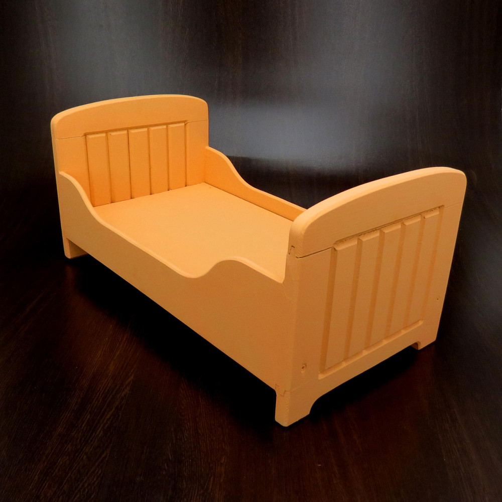 Кровать для кукол 