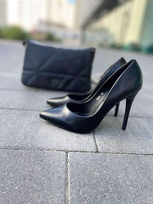 Kamengsi Туфлі жіночі Kamengsi E233 чорні (весна-осінь, еко-шкіра) (5232) 36-39 38 Коломыя - изображение 1