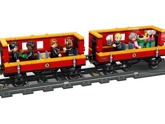 Конструктор Hogwarts Express: Train Set with Hogsmeade Station (76423) Киев