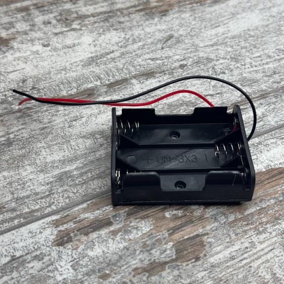 Бокс для батареек 3×AA 4.5В с проводами пластиковый держатель для Arduino, DIY и электронных модулей Киев