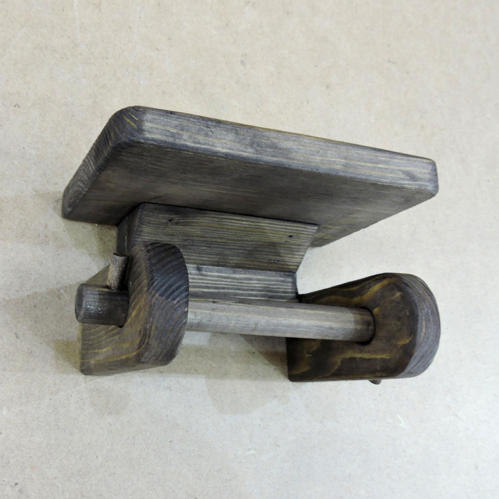 Держатель для туалетной бумаги 