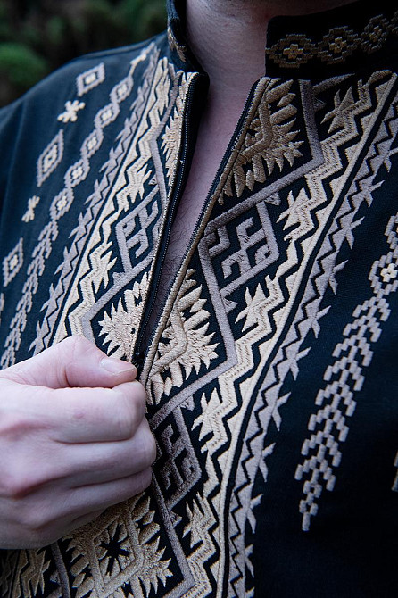 Вышиванка мужская, льняная, с длинным рукавом, черная, лен - Одежда, топ Киев - изображение 2