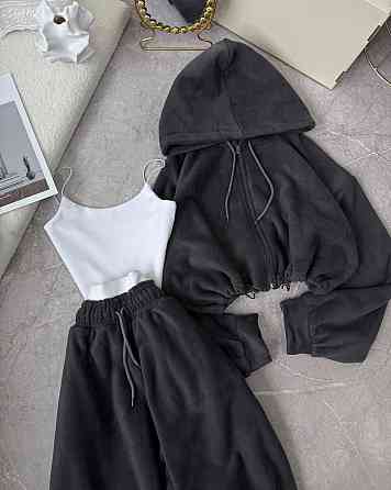 Жіночий теплий прогулянковий костюм — трійка: укорочена кофта, топ і штани в стилі оверсайз двосторонній фліс + мікродайвінг Графі Одеса