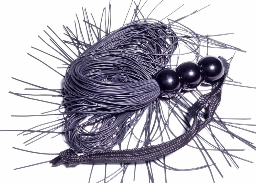 Силіконовий флогер ( довжина 26 см ) Fetish Boss Series - Silicone Whip Black 10", BS6100037 Sex Aura Київ - фото 5