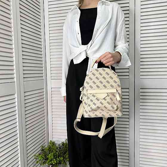 Жіночий рюкзак класичний брендовий. Жіночий маленький брендовий рюкзак Бежевий Київ