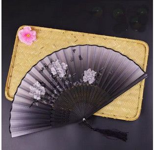 Веер ручной черный Пионы Киев - изображение 1