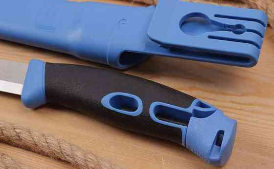 Туристичний Ніж з крісалом Morakniv "Companion Spark" Blue (13572) Неіржавка сталь Нововолинськ