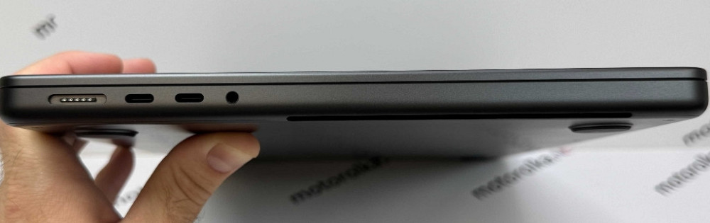 MacBook Pro 14 M4 10CPU/10GPU 16RAM 512SSD Space Black 14 циклов. Киев - изображение 4