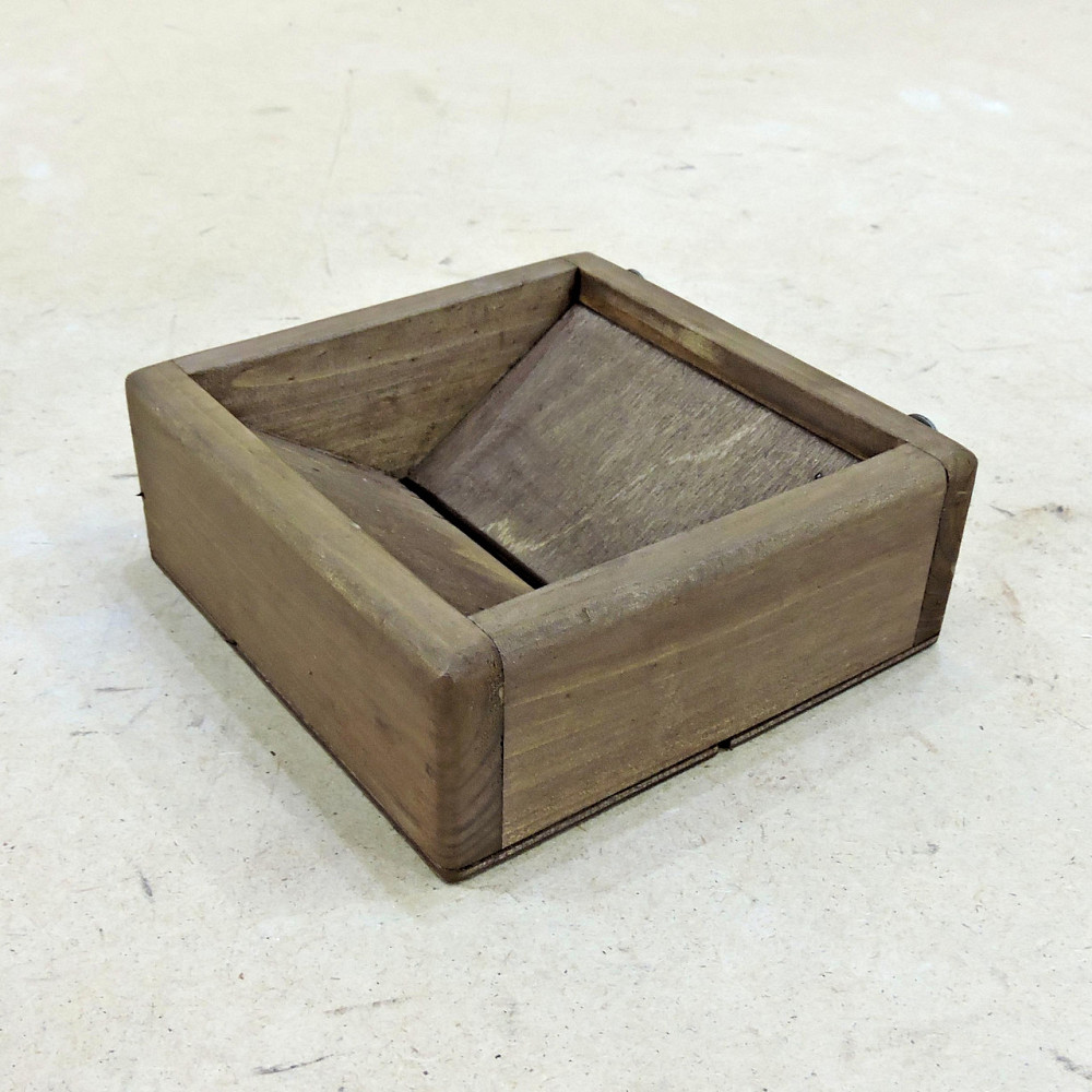 Держатель для туалетной бумаги 