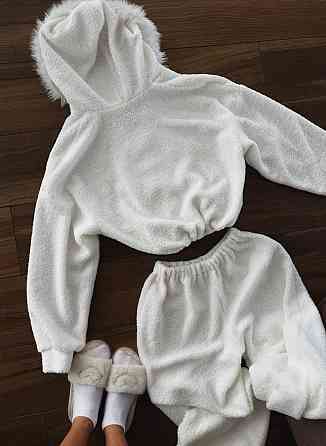 Жіночий стильний теплий оверсайз костюм букле Молочний, 46/48 Одеса