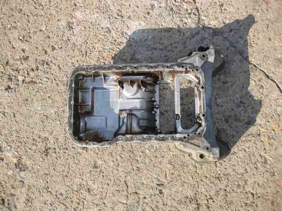 Mercedes-Benz  A2720140802 Верхня частина масляного піддону - картера для двигуна M272 V6 3.5л Одесса