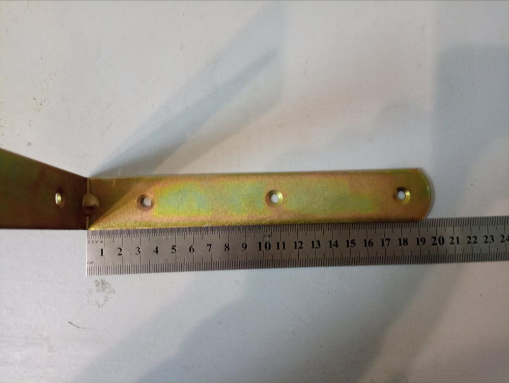 Монтажний кутник в жовтому оцинку  30х200х200 / 3мм, польського виробника Киев - изображение 2