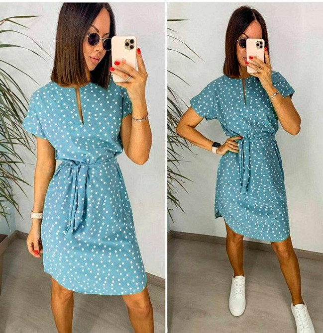 Легкое летнее платье в горошек 