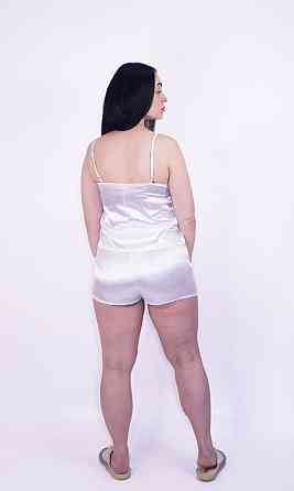 Піжама жіноча атласна з мереживом майка+шорти Білий XS Харків