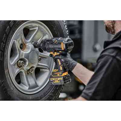 Гайковерт DeWALT 18 В XR Li-lon 2x5Ah, 1396 Нм (DCF900P2G) Вінниця