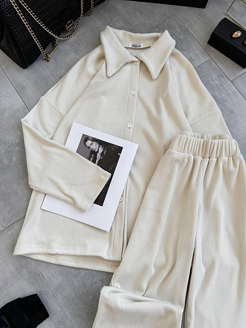 Женский базовый теплый оверсайз костюм двойка: рубашка и штаны турецкая двухсторонняя ангора рубчик Одесса - изображение 4