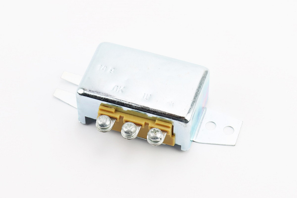 Реле регулятор напруги 33.3702 14V Київ - фото 1