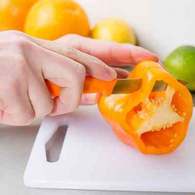 Кухонный нож Victorinox SwissClassic для нарезки 10 см, оранжевый (6.7706.L119) Винница