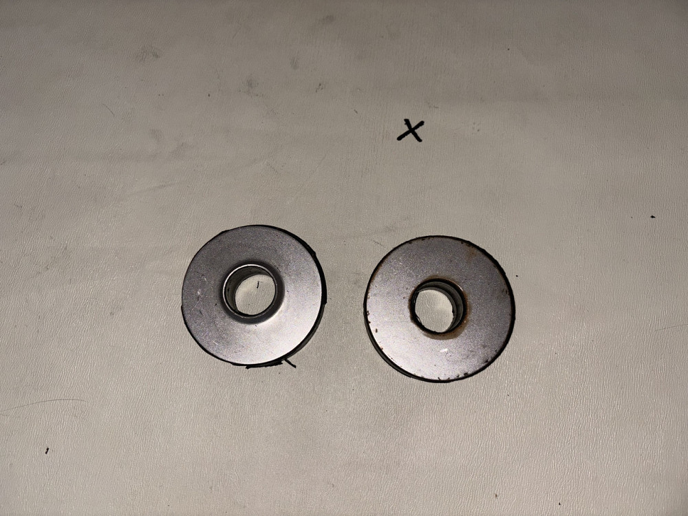 Подушка подвески раздаточной коробки в сборе ЗИЛ-157, ЗИЛ-131. 121-1801028 Харьков - изображение 1