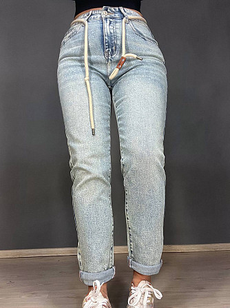 Джинси жіночі Dicesil 9157 Mom jeans comfort висока талія стрейчеві ремінь мотузка світло блакитні , Одеса - фото 1