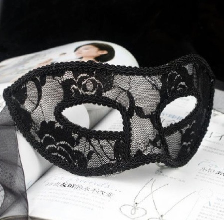 Карнавал маска пластикова one size чорний Київ - фото 3