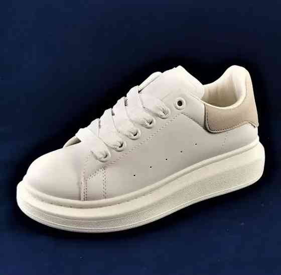 . Жіночі Кросівки Сліпони Білі із Сірим Мокасини A!exander Mc@ueen (розміри: 39) — 063 Відео Огляд Дніпро