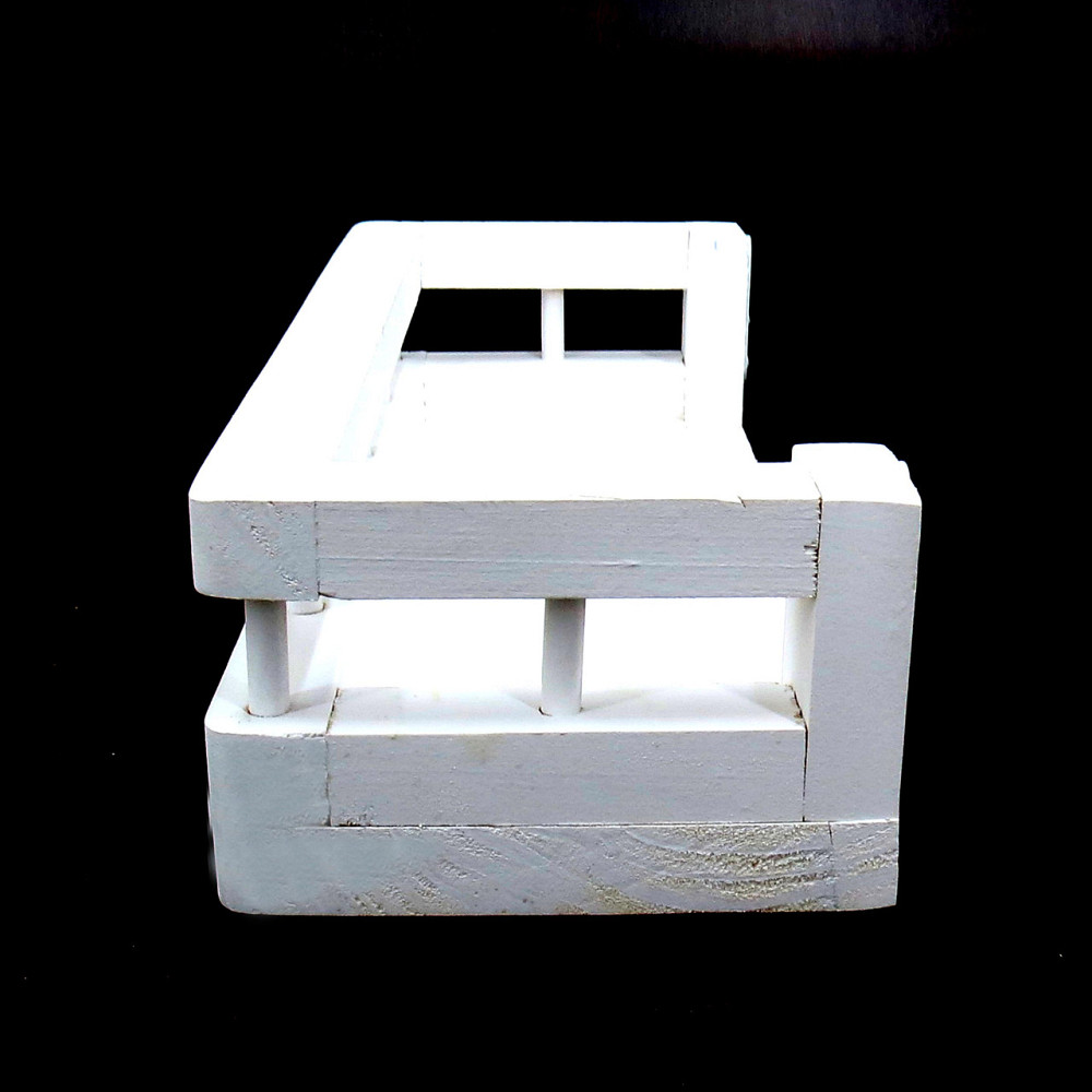 Полка настенная, настольная 