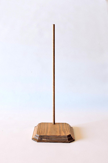 Подставка для кукол 