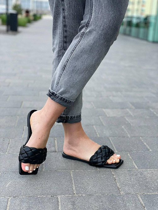 Lonza Шльопанці жіночі літні чорні з відкритим носком еко-шкіра LONZA G1-11A р. 37-40 / Легкі ш Коломыя - изображение 5