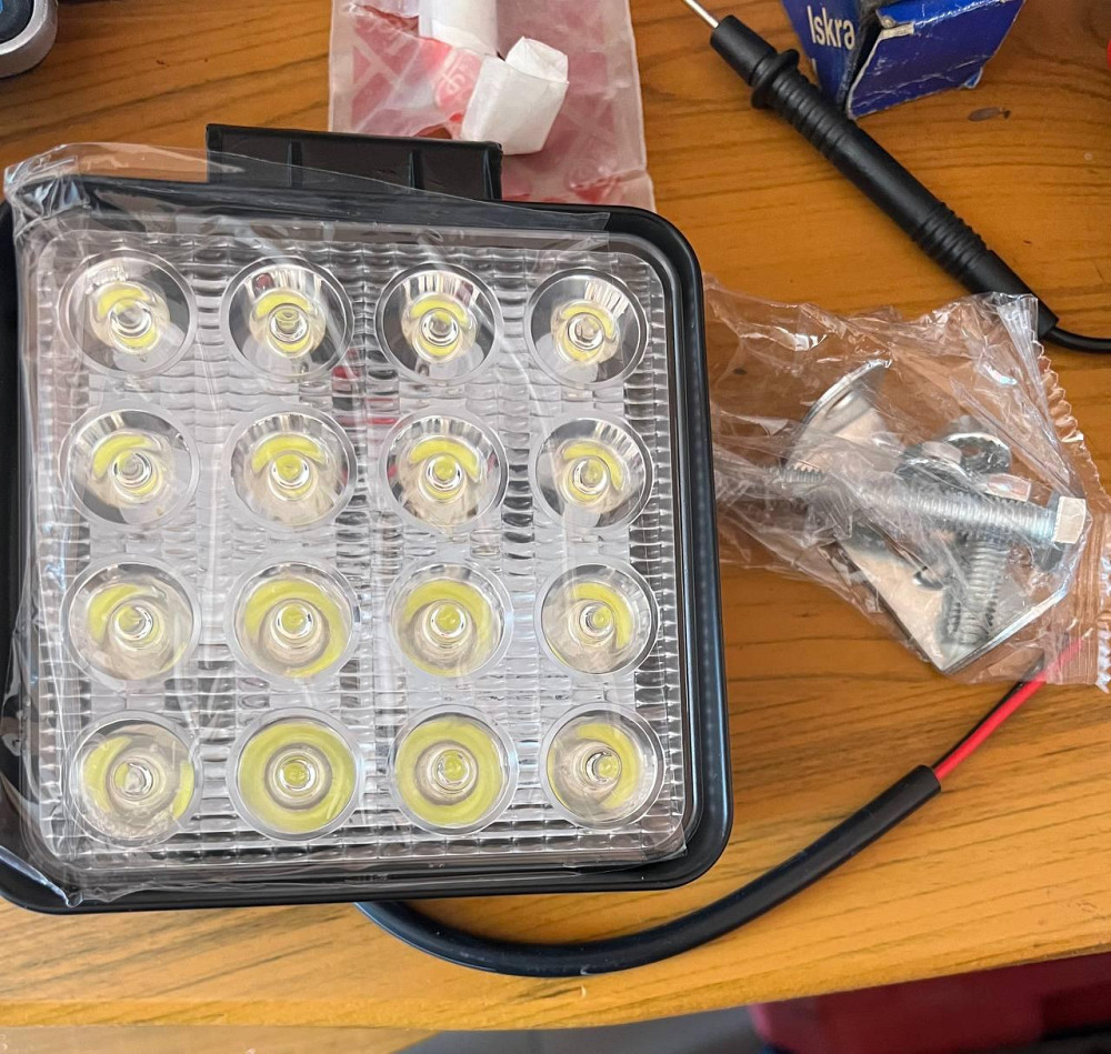 Фара LED квадратная противотуманная светодиодная Square 16 LEDs 48 W Киев - изображение 2
