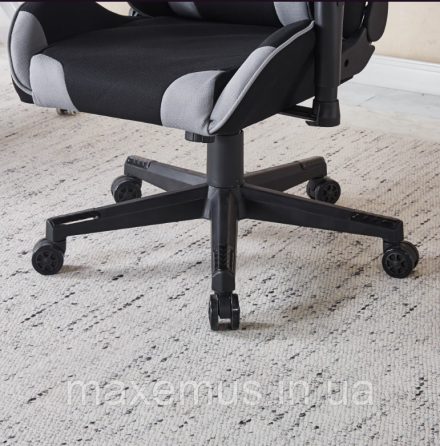 Кресло геймерское из ткани с регулировкой подлокотников B-142 компьютерное кресло для геймера черно-серое Мостиска