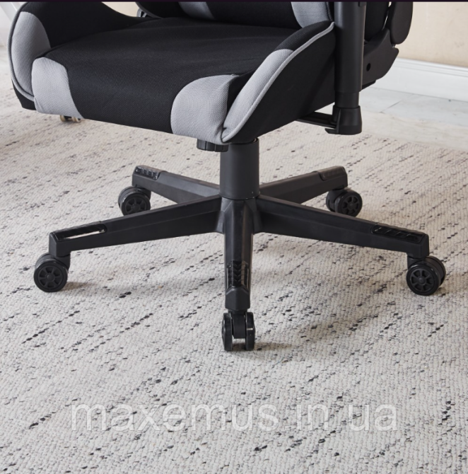 Кресло геймерское из ткани с регулировкой подлокотников B-142 компьютерное кресло для геймера черно-серое Мостиска - изображение 6