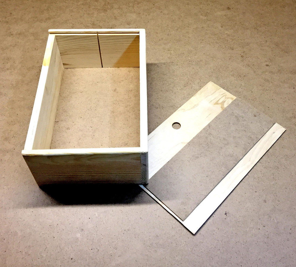 Подарочная коробка 