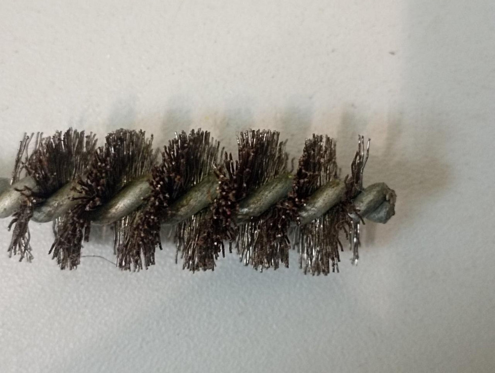 Йоржик дротяний жорсткий N514 з дерев'яною ручкою загальною довжиною 160мм довжиною йоржика 30мм діаметром 14мм 14 Киев - изображение 2