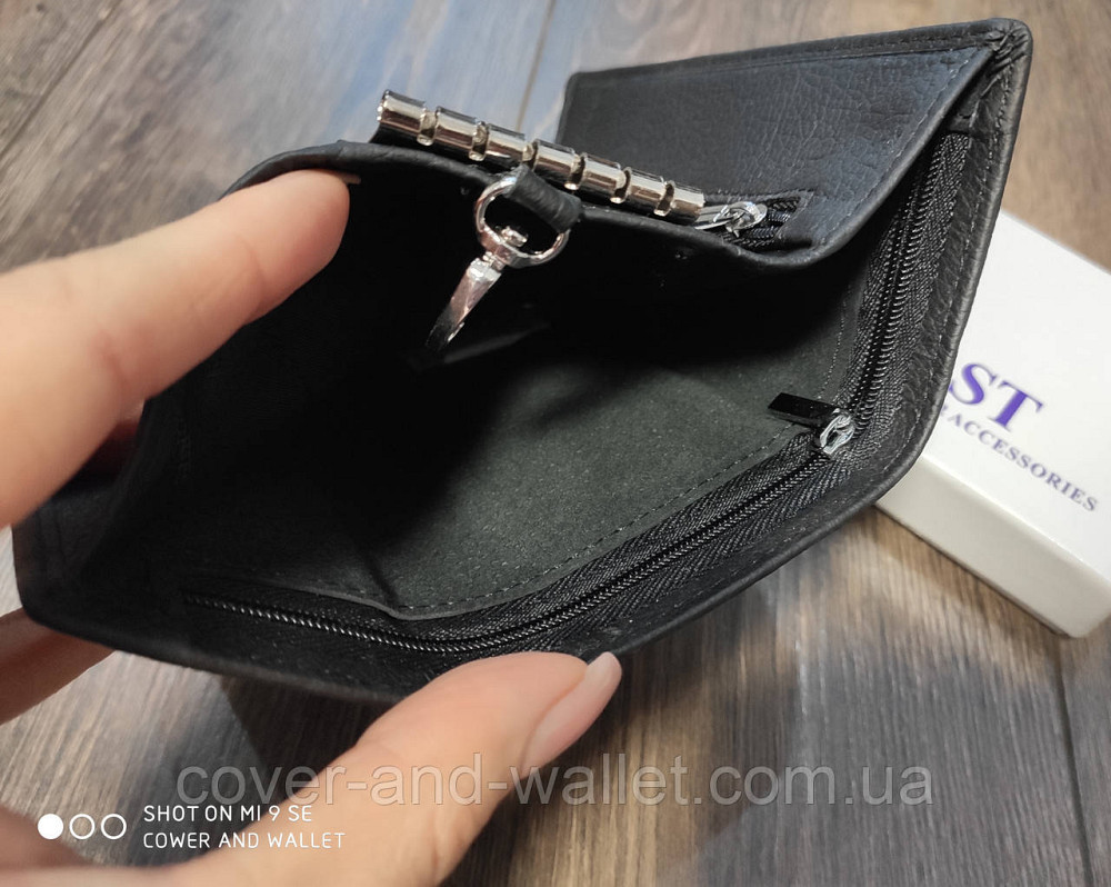 Універсальна ключниця гаманець з карабінами чорного кольору із натуральної шкіри ST 416 Київ - фото 7