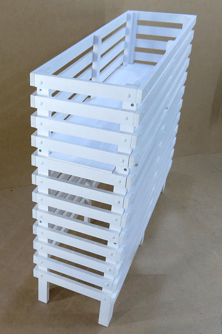 Кашпо на стойке 